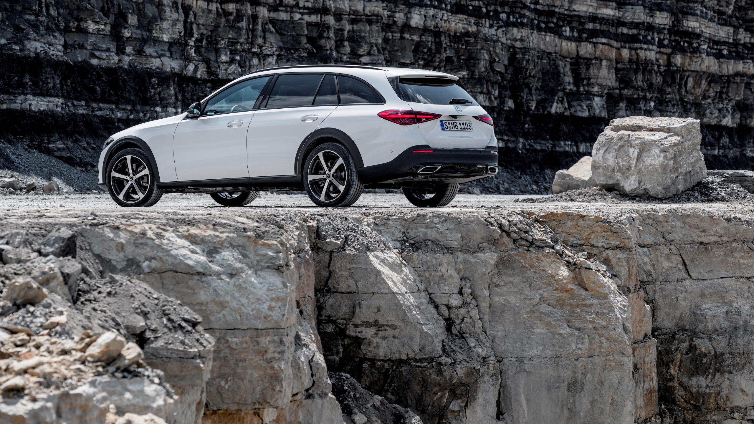 Mercedes benz c 300 all terrain 2560x1440 munich motor show 2021 2021