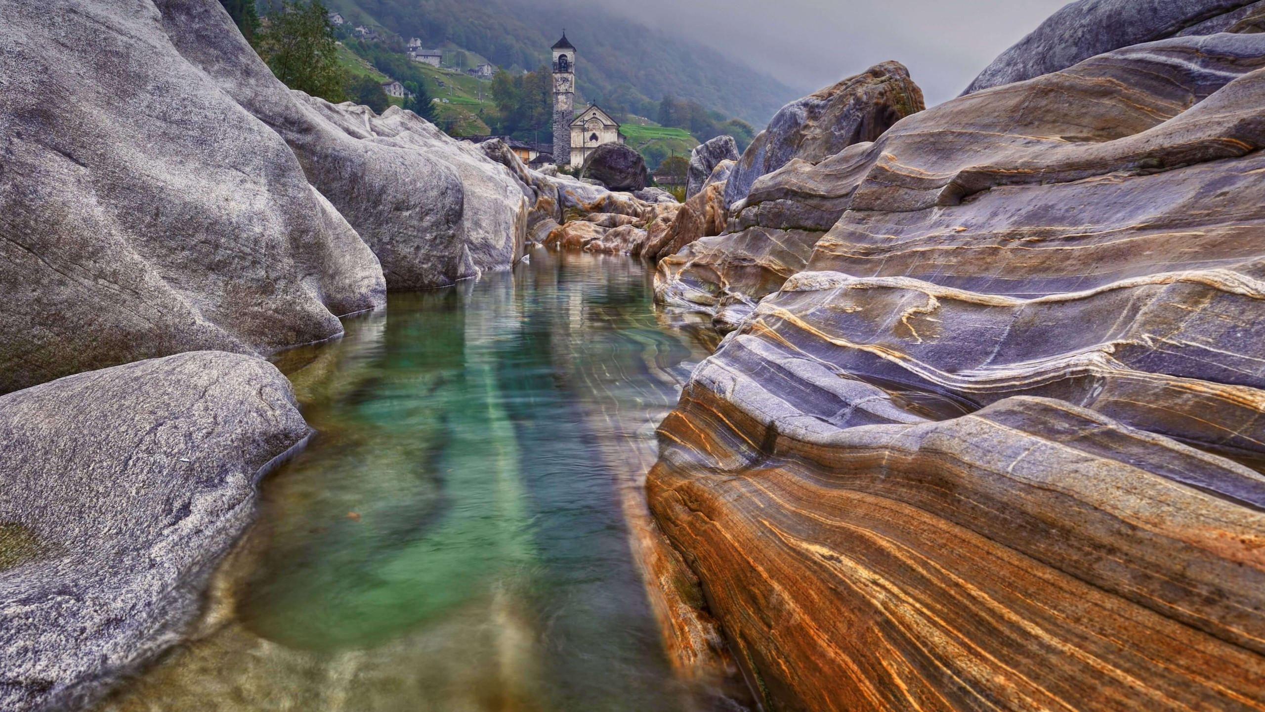 Mountains 2560x1440 river rocks 4k