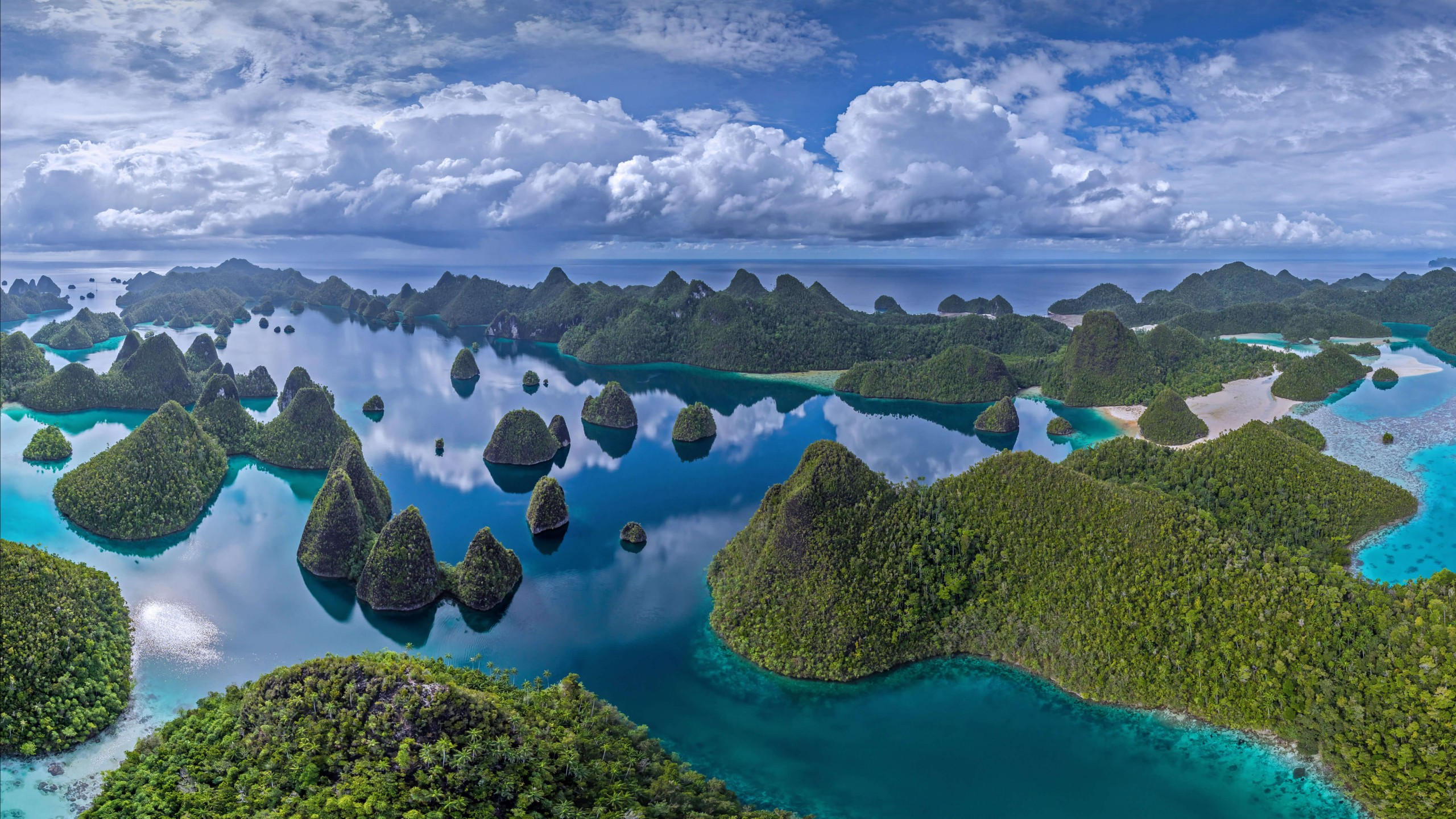 Mountains 2560x1440 water green islands 4k