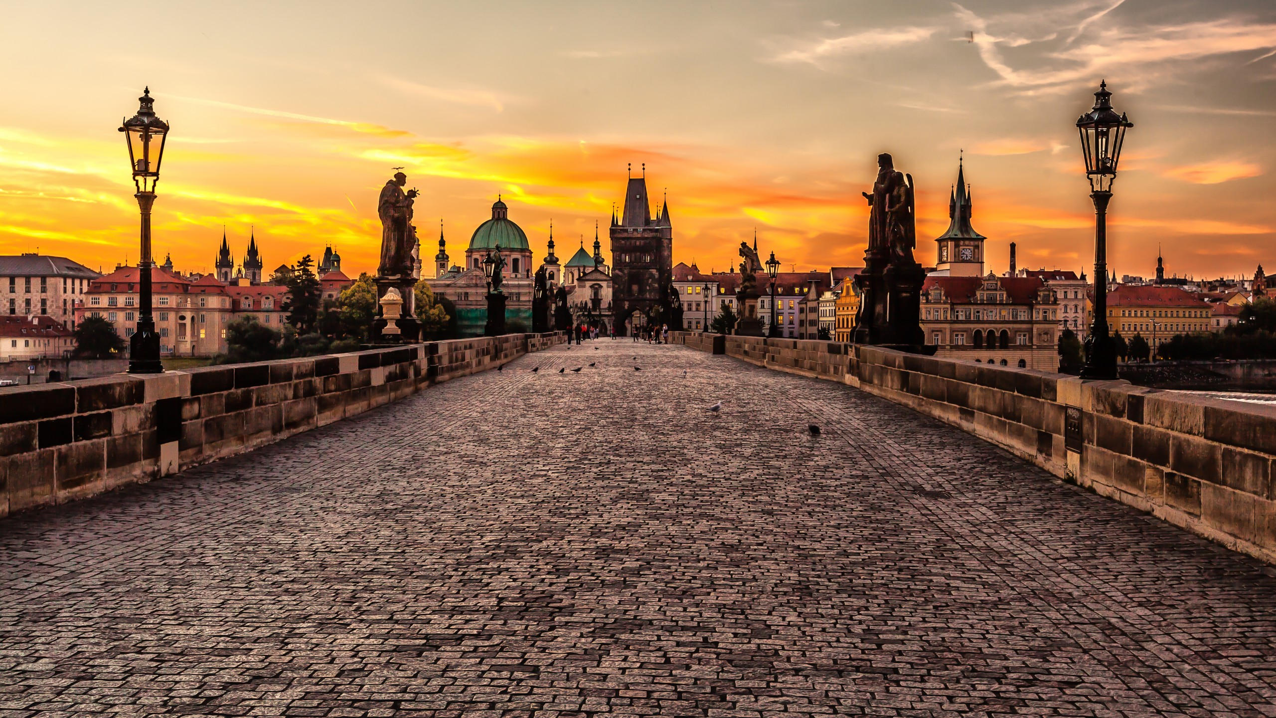 Mystic prague tour 2560x1440 czech republic tourism travel