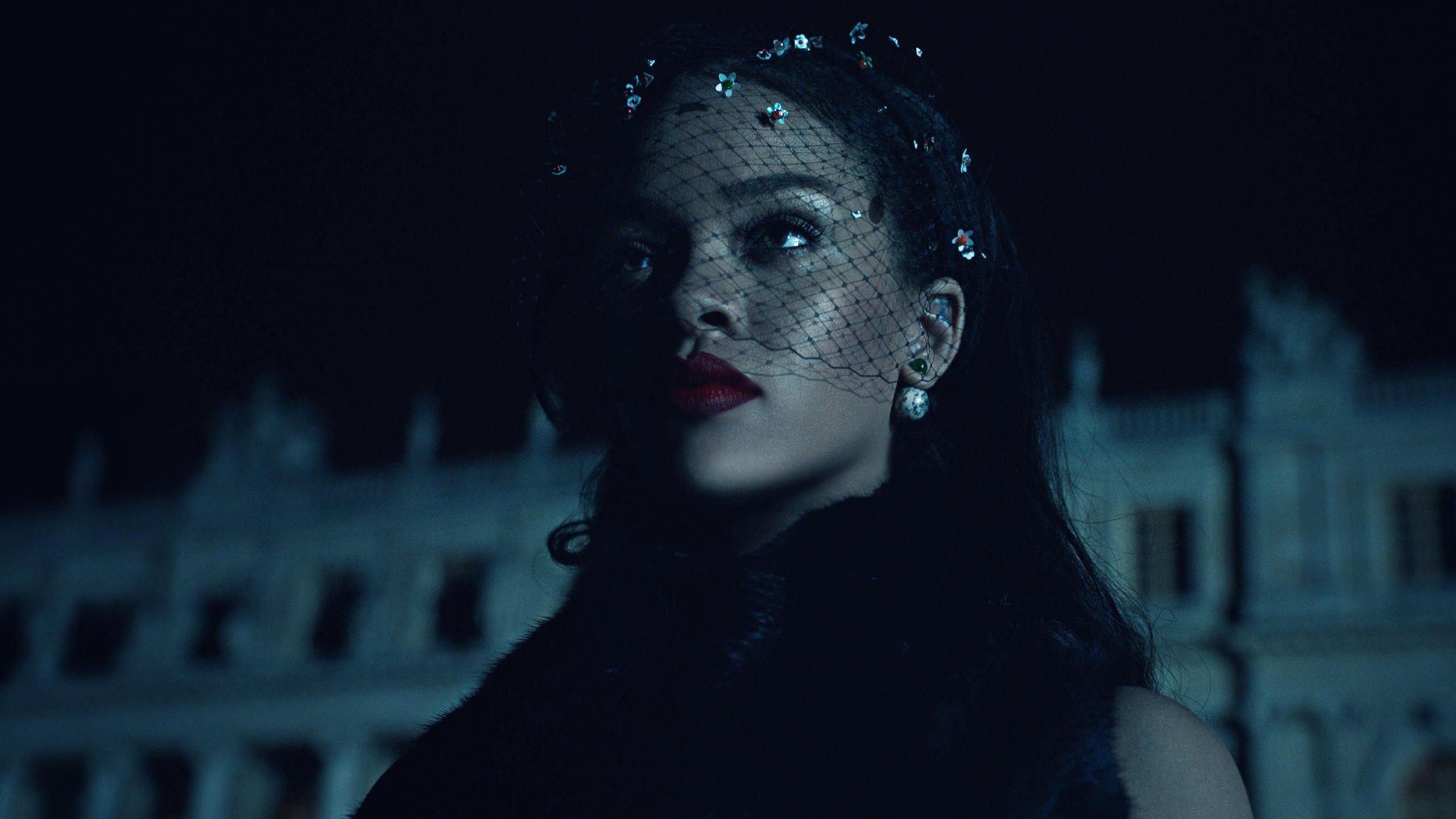 Rihanna 2560x1440 top music artist and bands singer actress