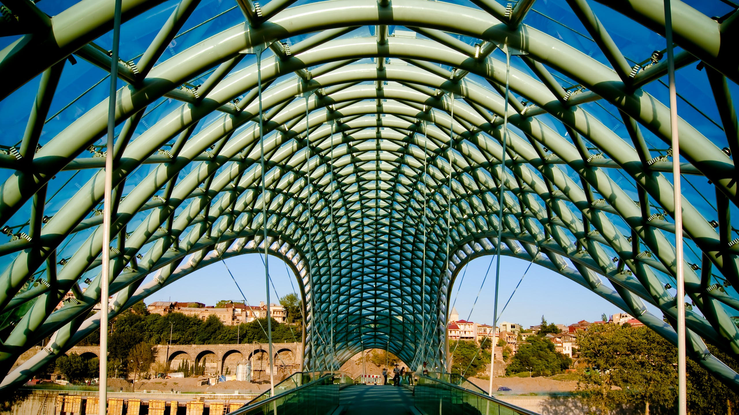 The bridge of peace 2560x1440 tbilisi georgia tourism travel